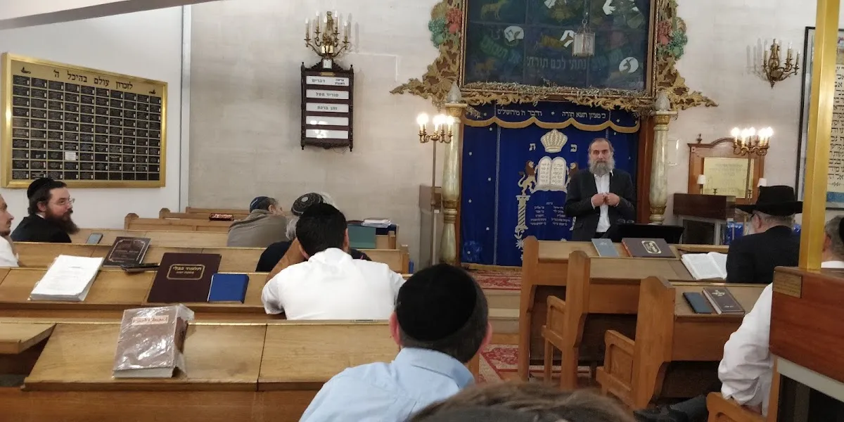 Adath Israel synagogue — foto 2