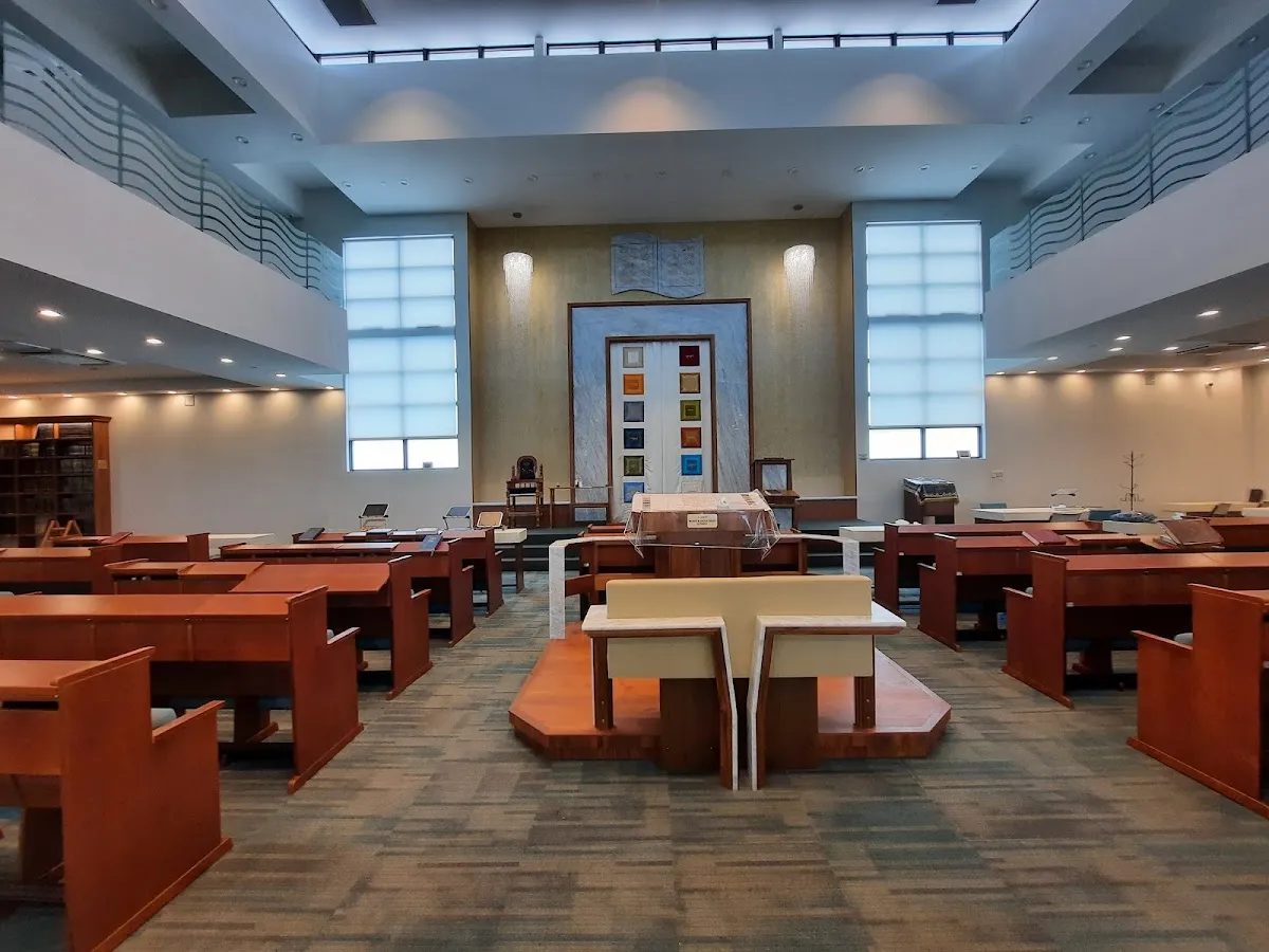 Bais Menachem Chabad of N. Miami Beach