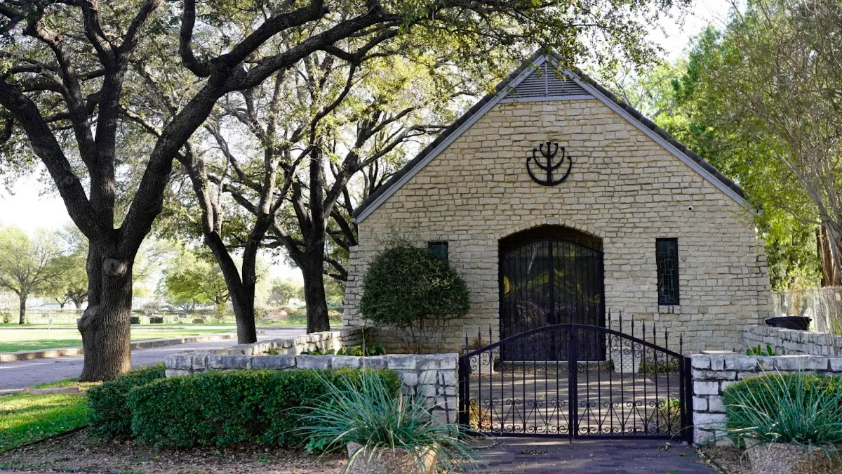 Ahavath Sholom Cemetery — foto 5