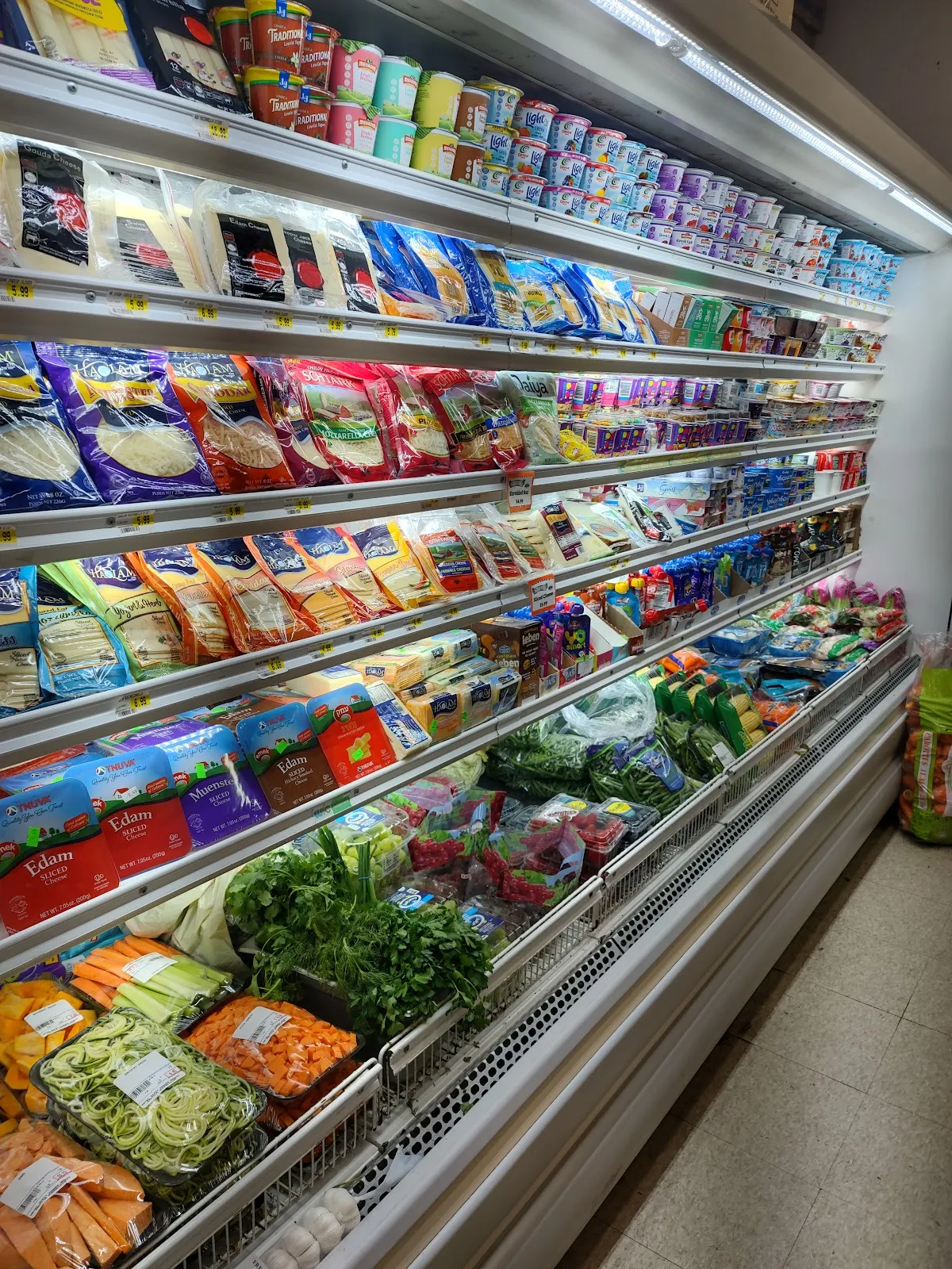 Ariel Glatt Kosher Market — foto 4