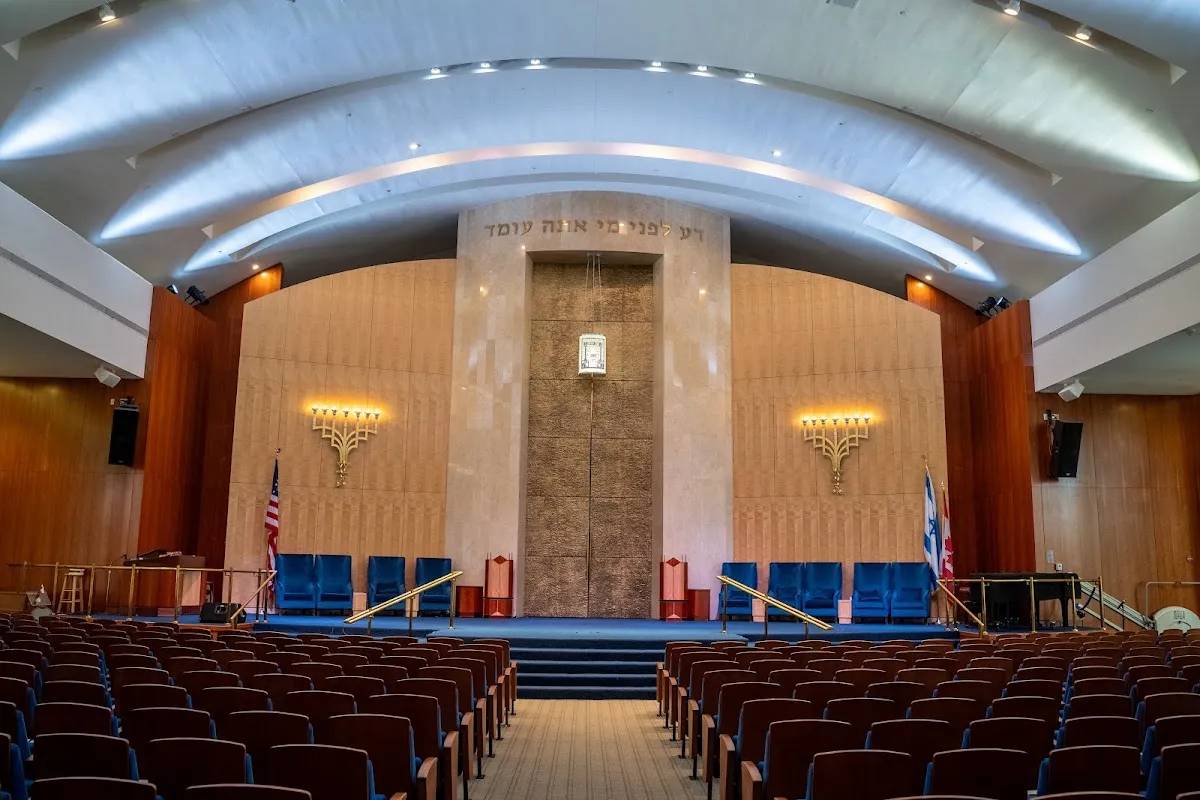 B'nai Torah Congregation — foto 3