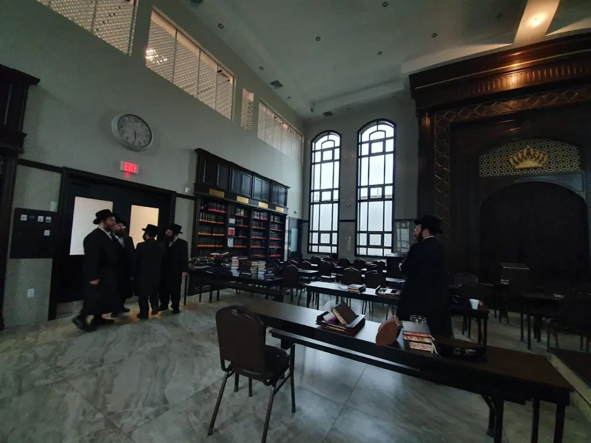 Bais Naftuly - Belz Lakewood — photo 2