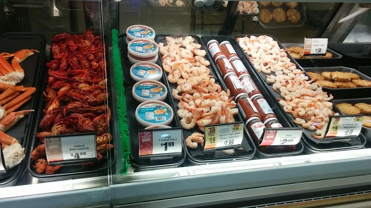 Bakery in Tops International Supermarket — foto 4