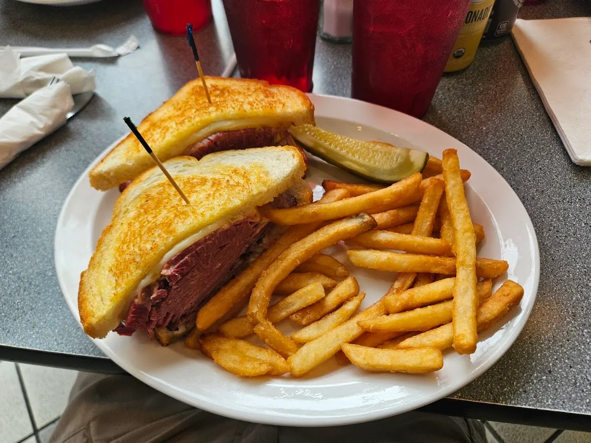 Benji's Deli — photo 5