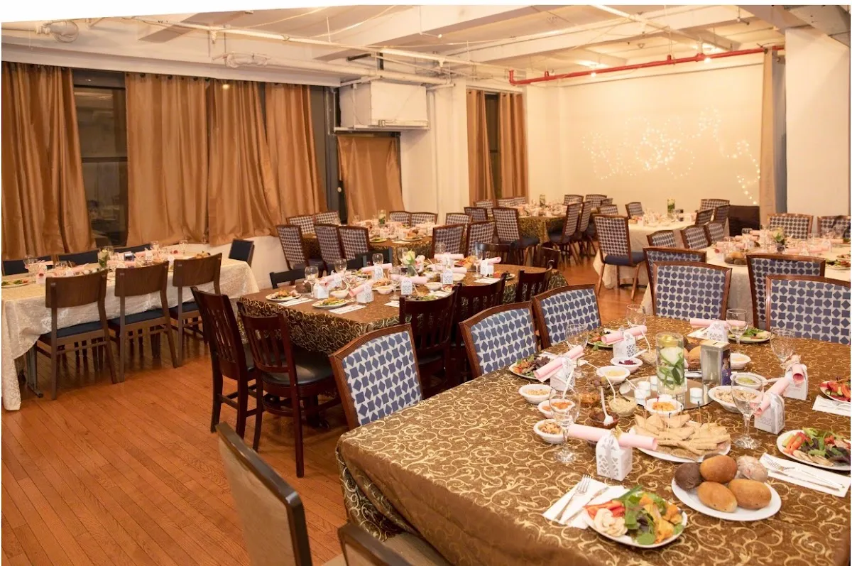 CCF NEW YORK Midtown Chabad Habad French — foto 3