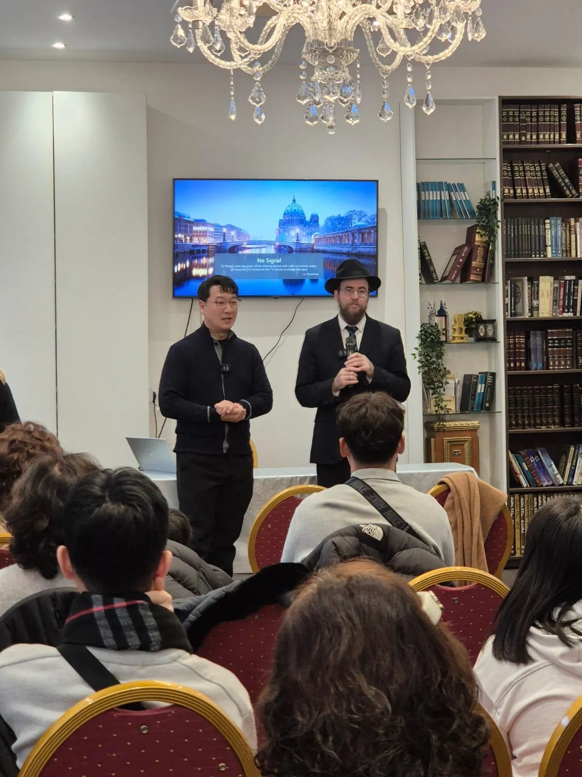 בית חב"ד הישראלי לונדון Chabad israeli centre London NW11 — photo 4