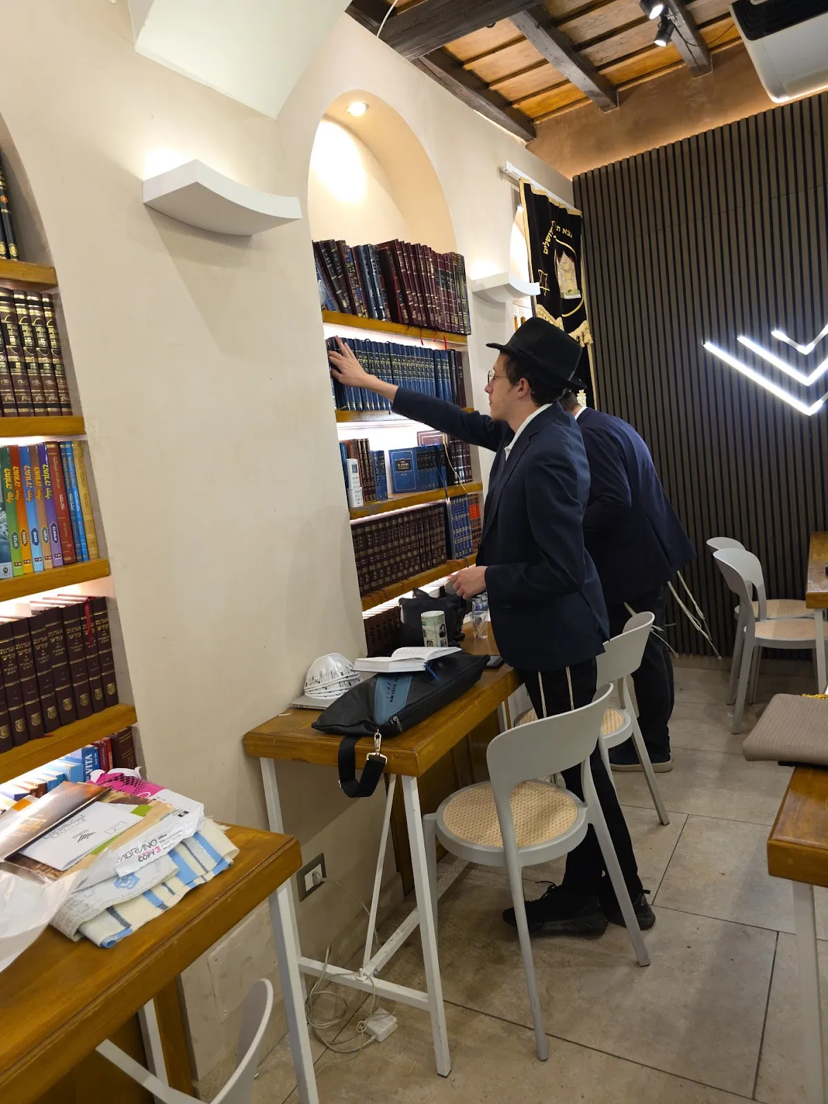 Chabad Jewish Ghetto Rome בית חב״ד רומא רובע היהודי — foto 5