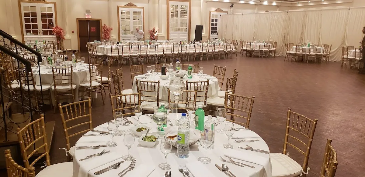 Chevra Kadisha B'Nai Jacob Synagogue — photo 5