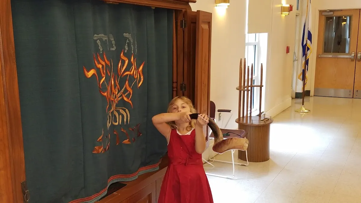 Chevrei Tzedek Congregation — foto 4