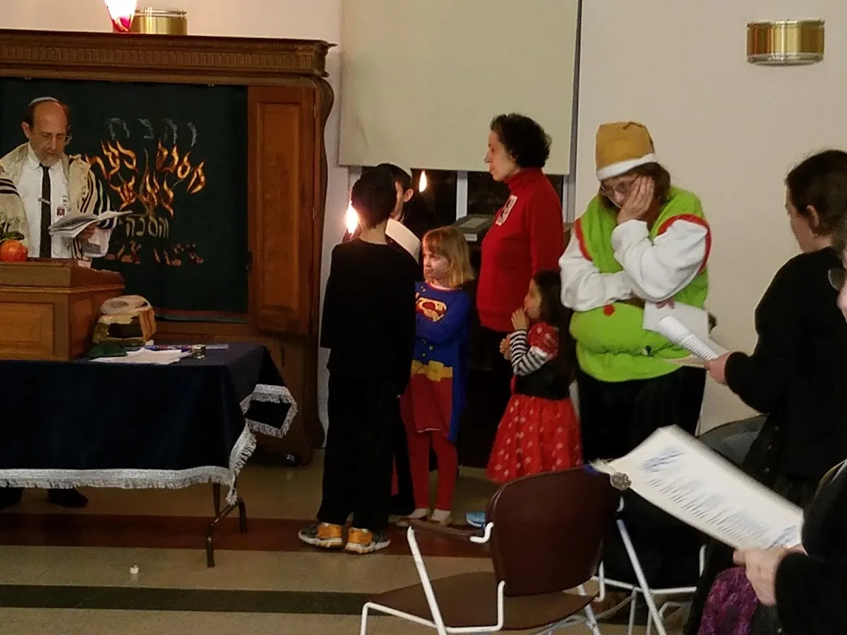 Chevrei Tzedek Congregation — foto 6
