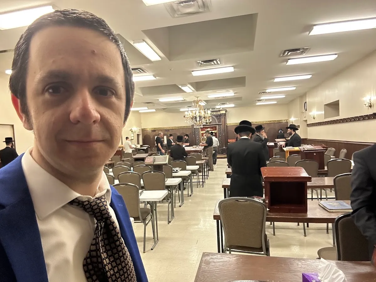 Cong. Chasidei Bobov — foto 2