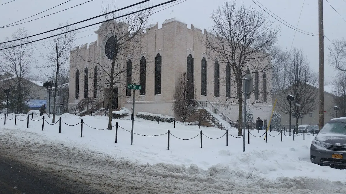Cong. Karlin Stolin — photo 3