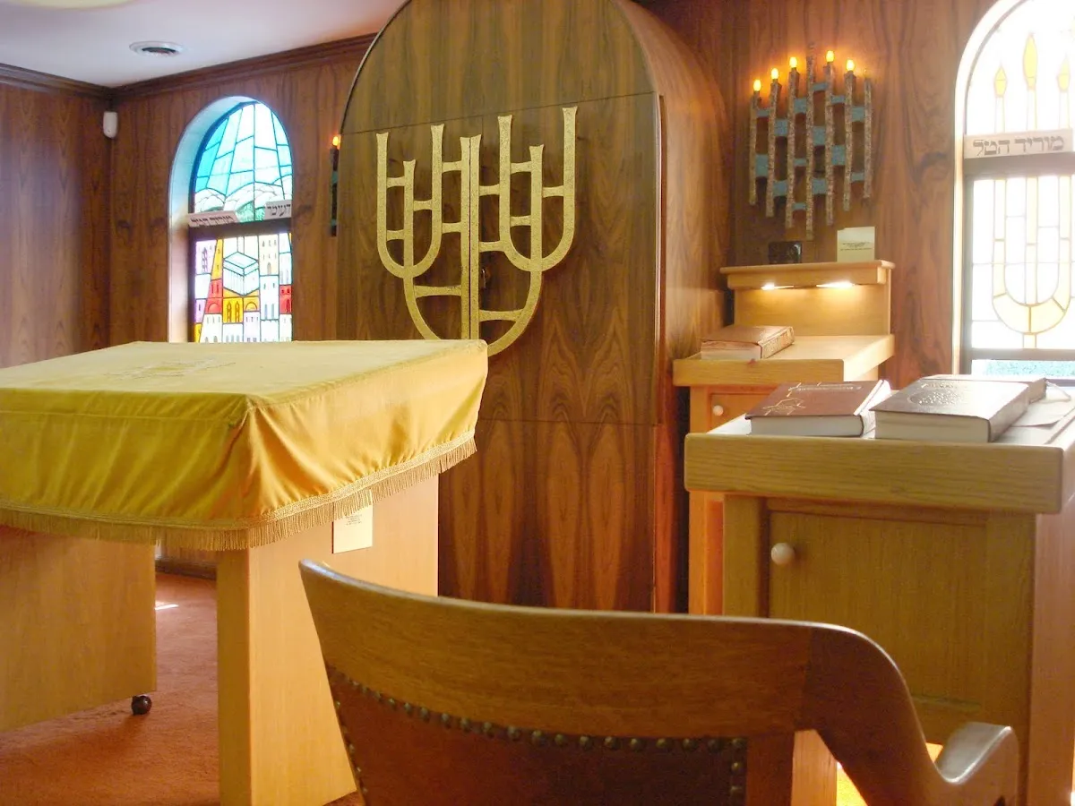 Congregation Adath Israel -- Modern Orthodox Shul — photo 4