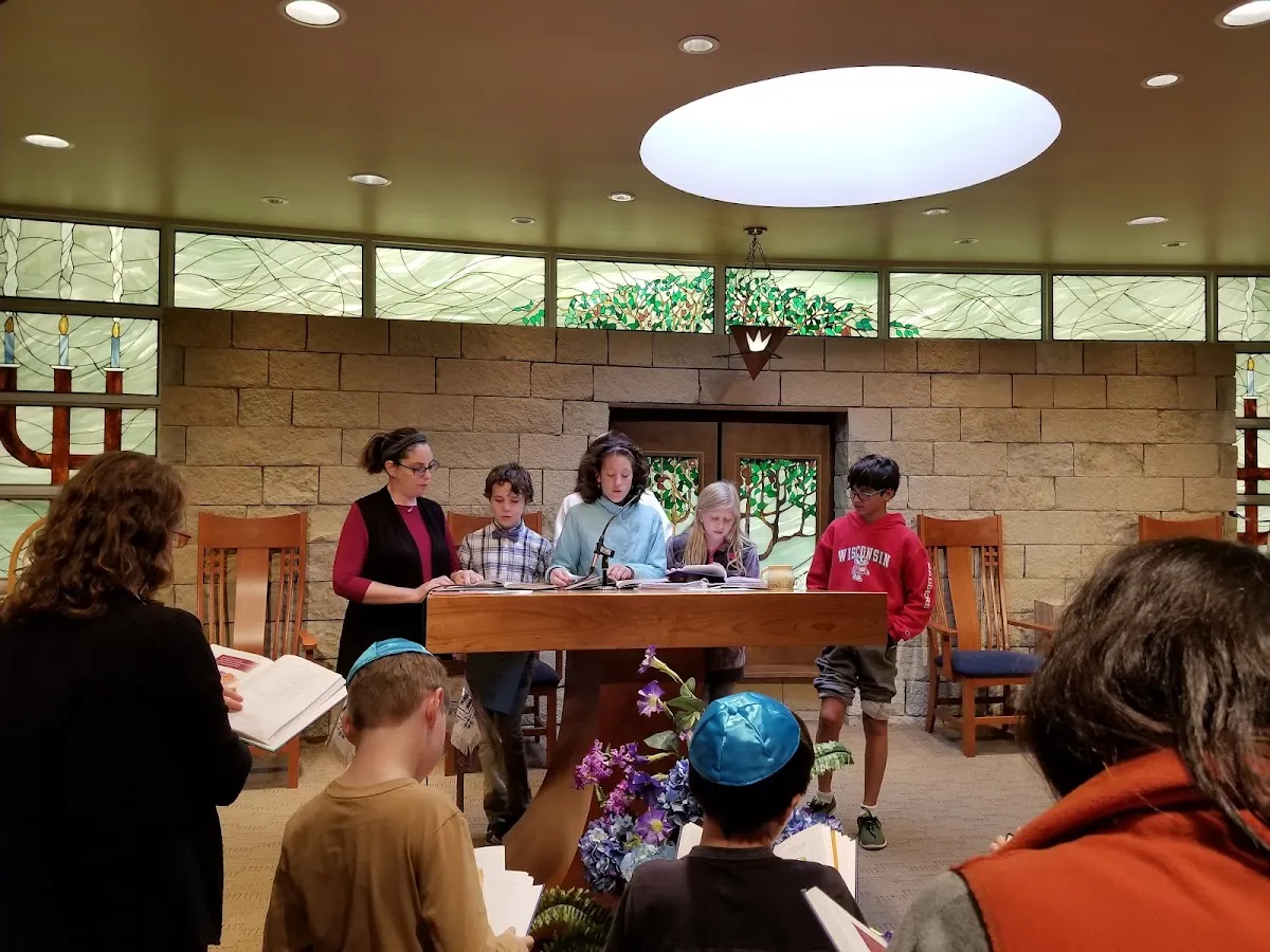 Congregation Emanu-El of Waukesha — foto 2