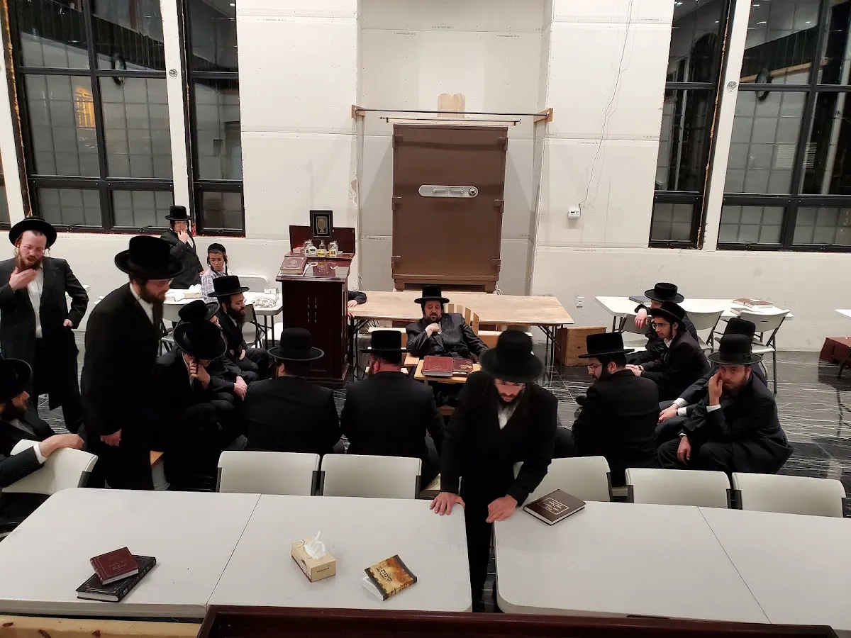 Congregation Imrei Chein Delatyn — foto 6