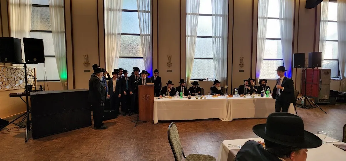 Congregation Shomrim Laboker — photo 4