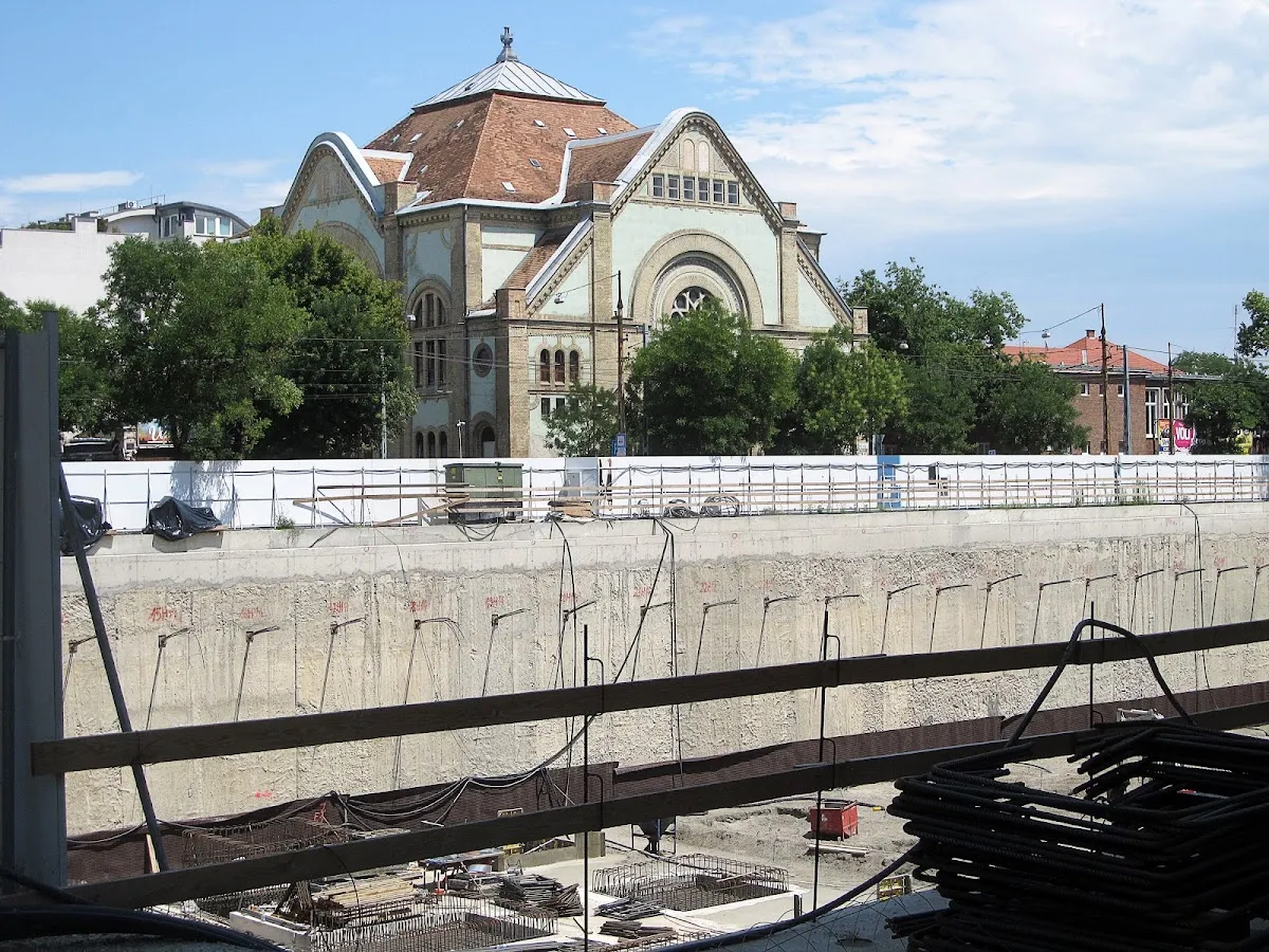 Dozsa Gyorgy street synagogue — foto 3