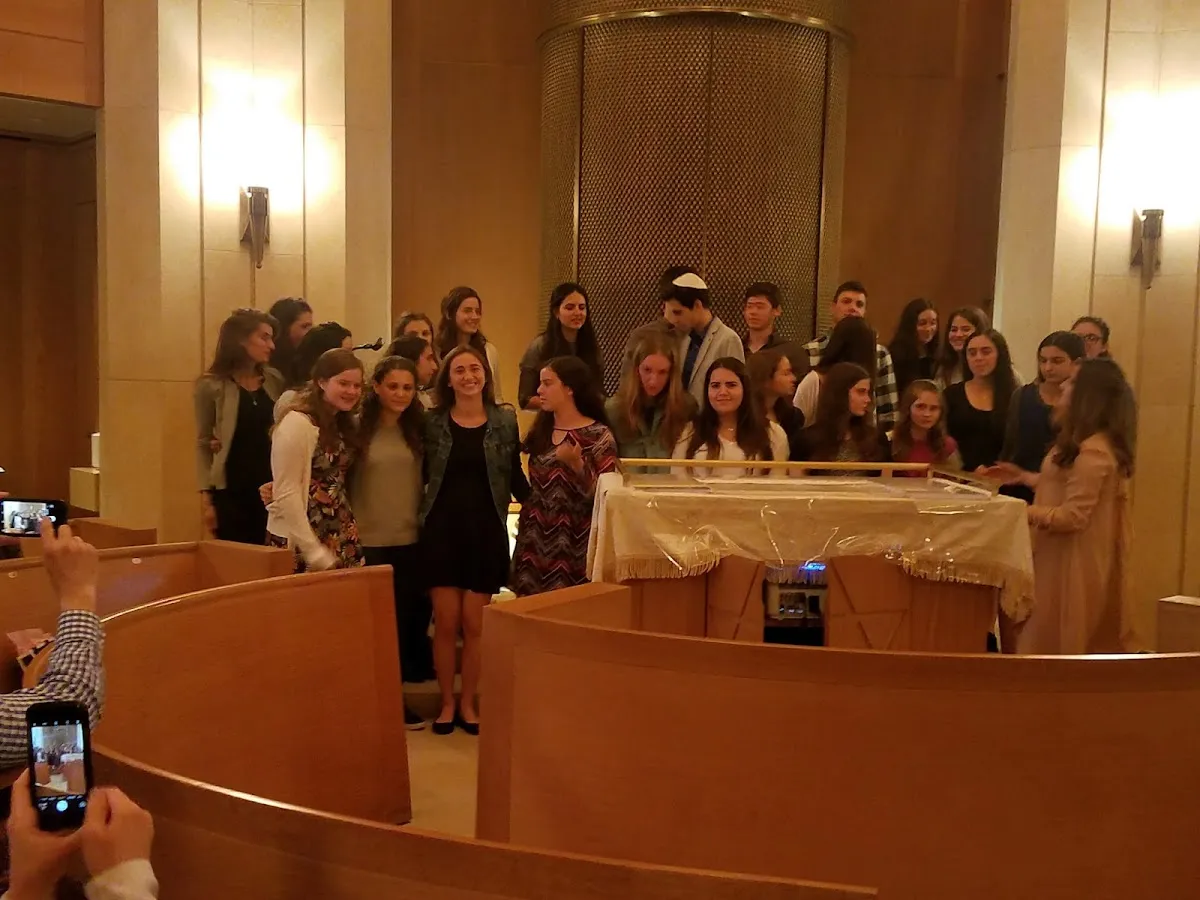 Edmond J. Safra Synagogue — photo 3