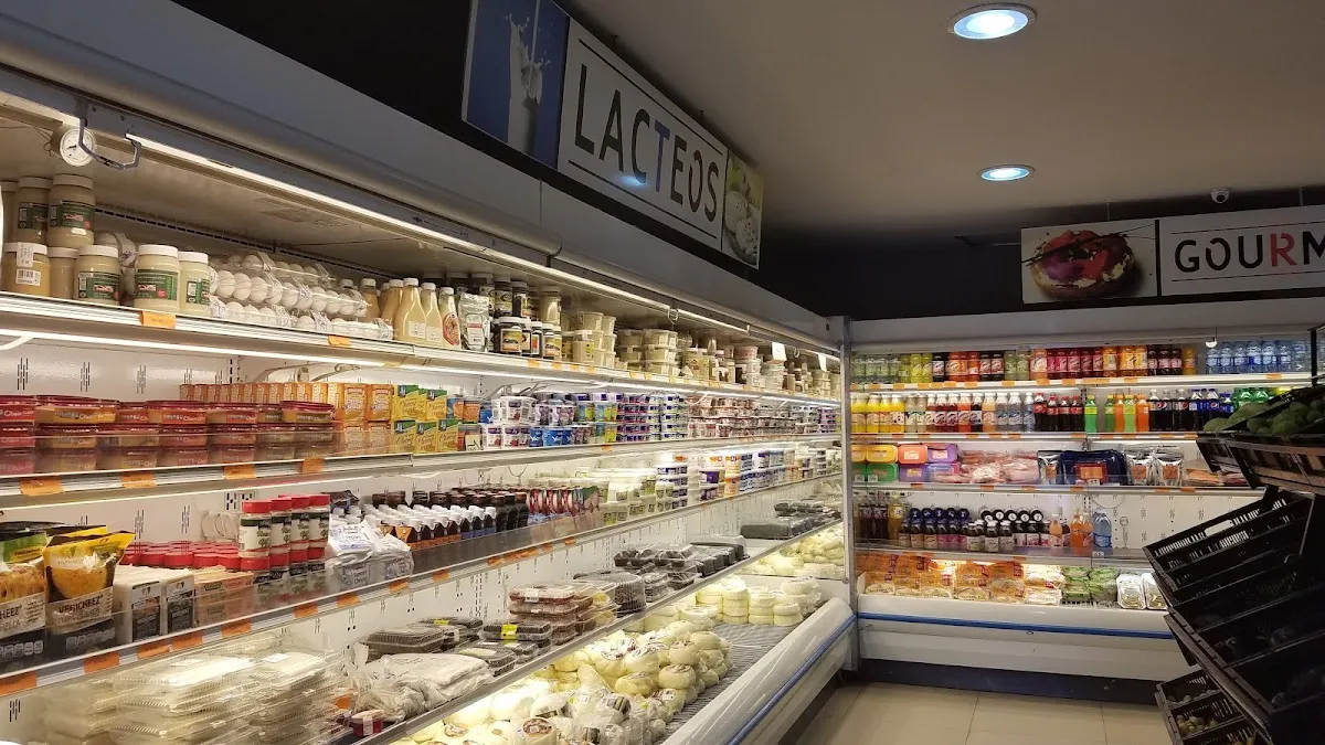 Emet Kosher Grocery — foto 2