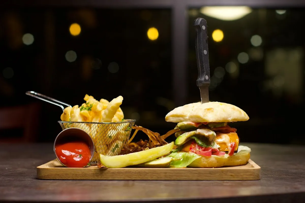 Fuego Kitchen | Craft Burgers | Kosher Catering — foto 2