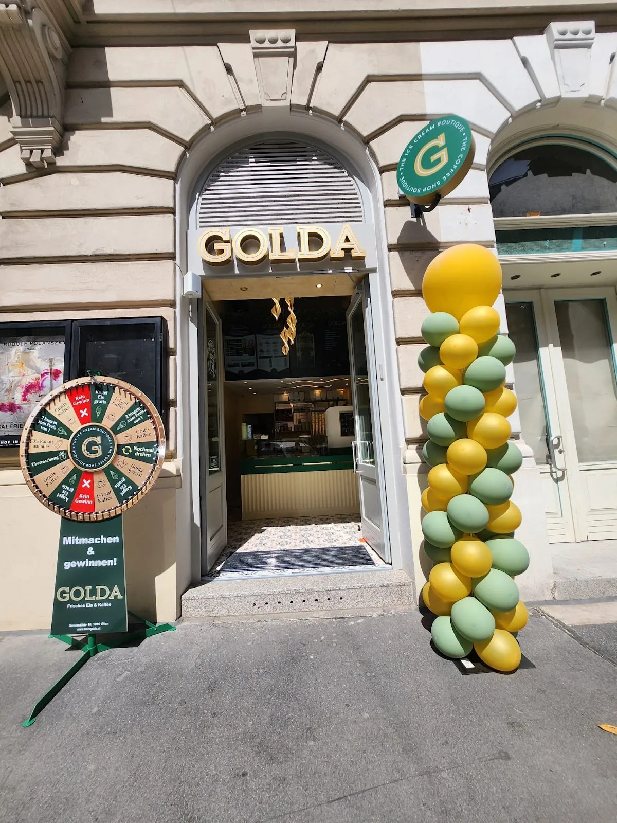 GOLDA - The Kosher Ice Cream & Coffee Shop Boutiqe