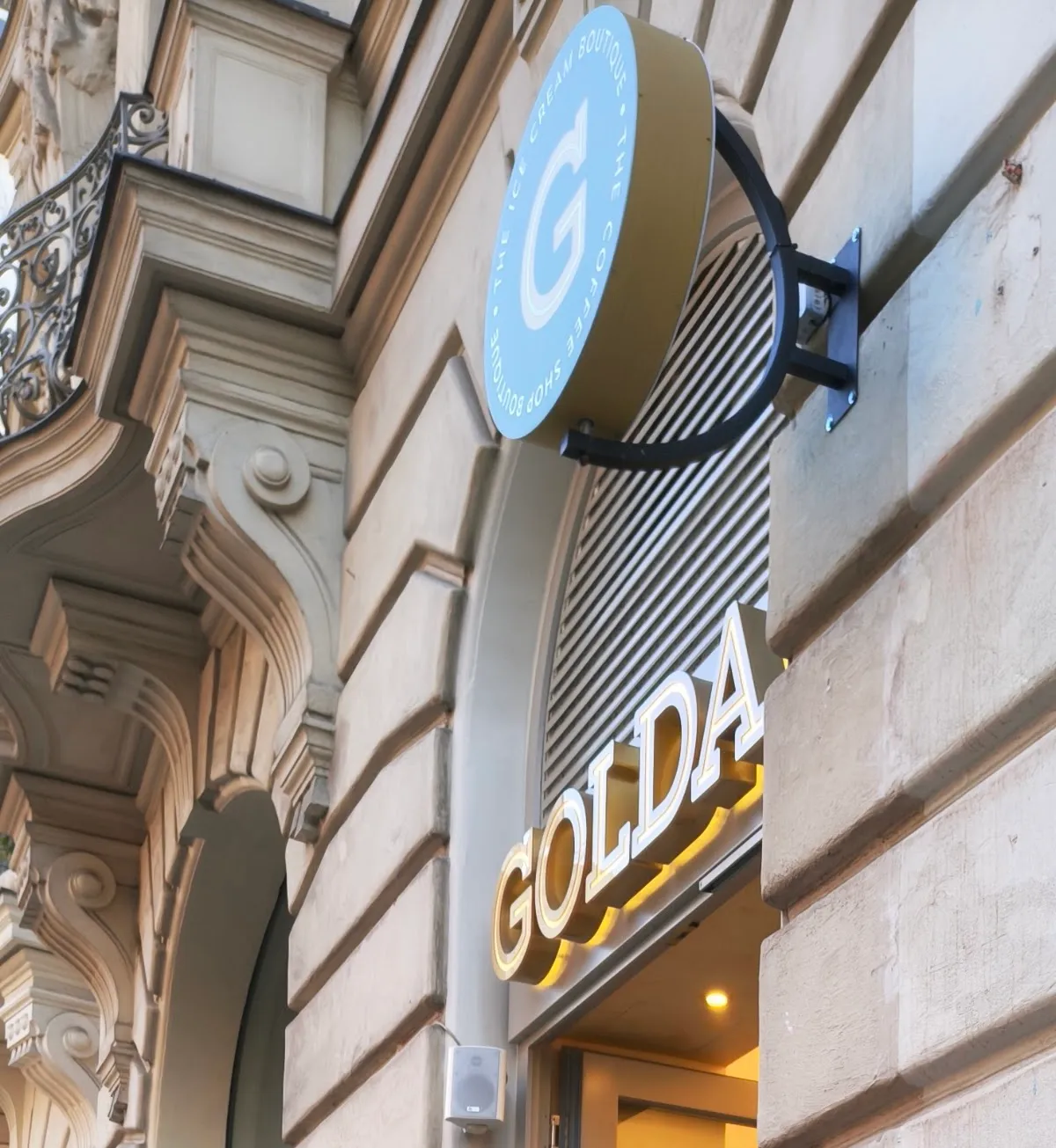 GOLDA - The Kosher Ice Cream & Coffee Shop Boutiqe — foto 2