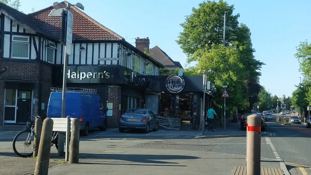 Halperns Kosher Supermarket — foto 3