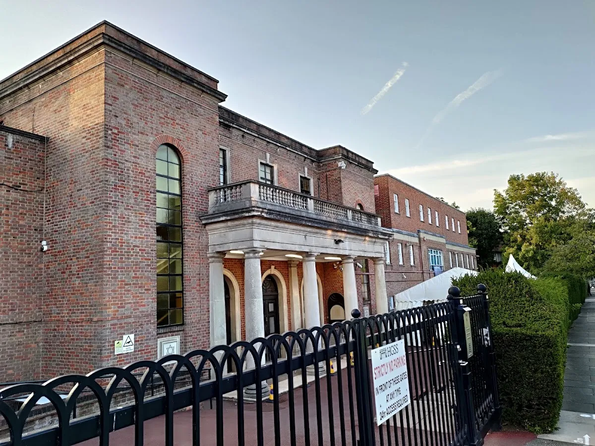 Hampstead Garden Suburb United Synagogue — foto 3