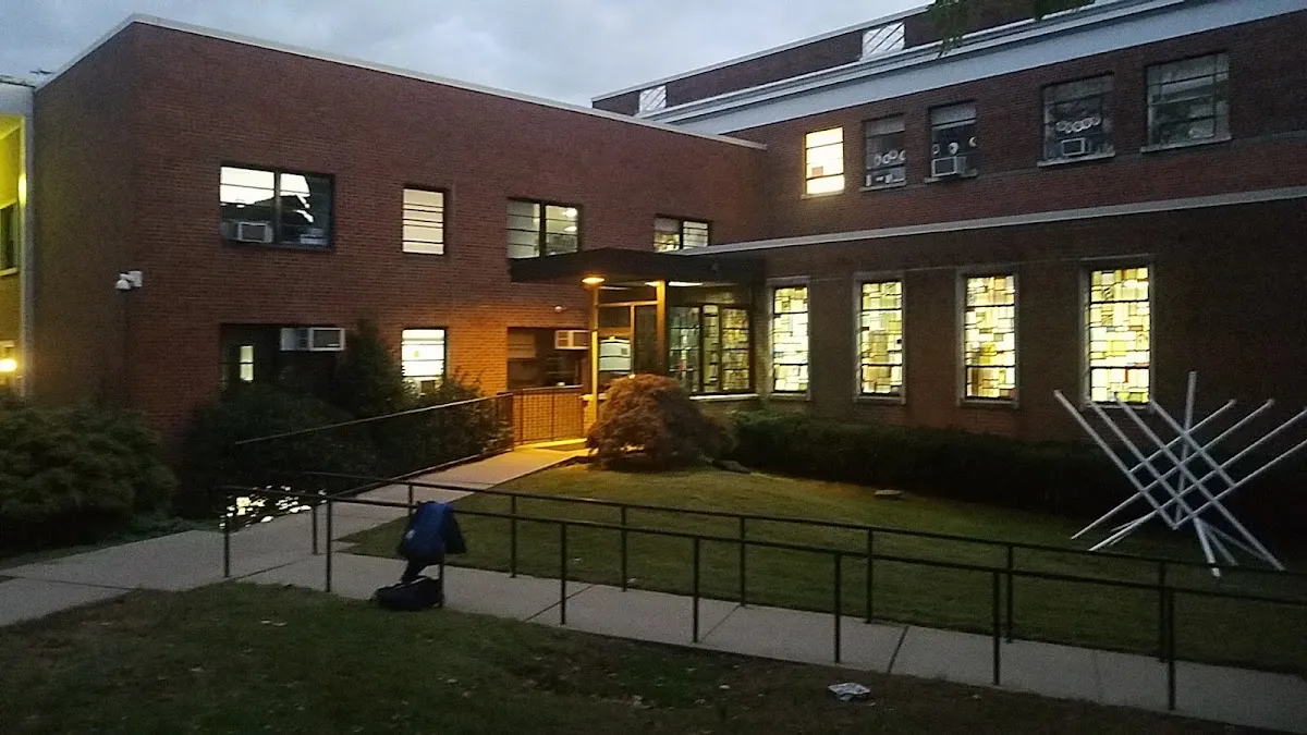 Heichal HaTorah — photo 3