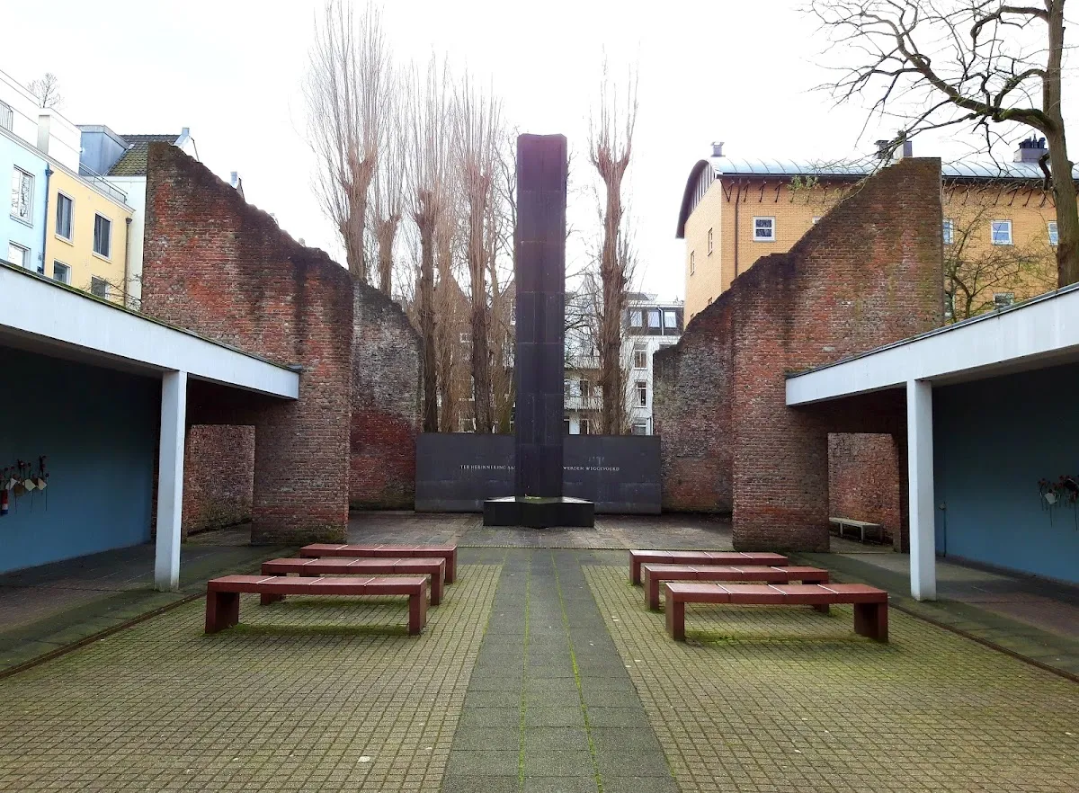 Holocaust Memorial & Dutch Theater (Jewish Cultural Quarter) — foto 2