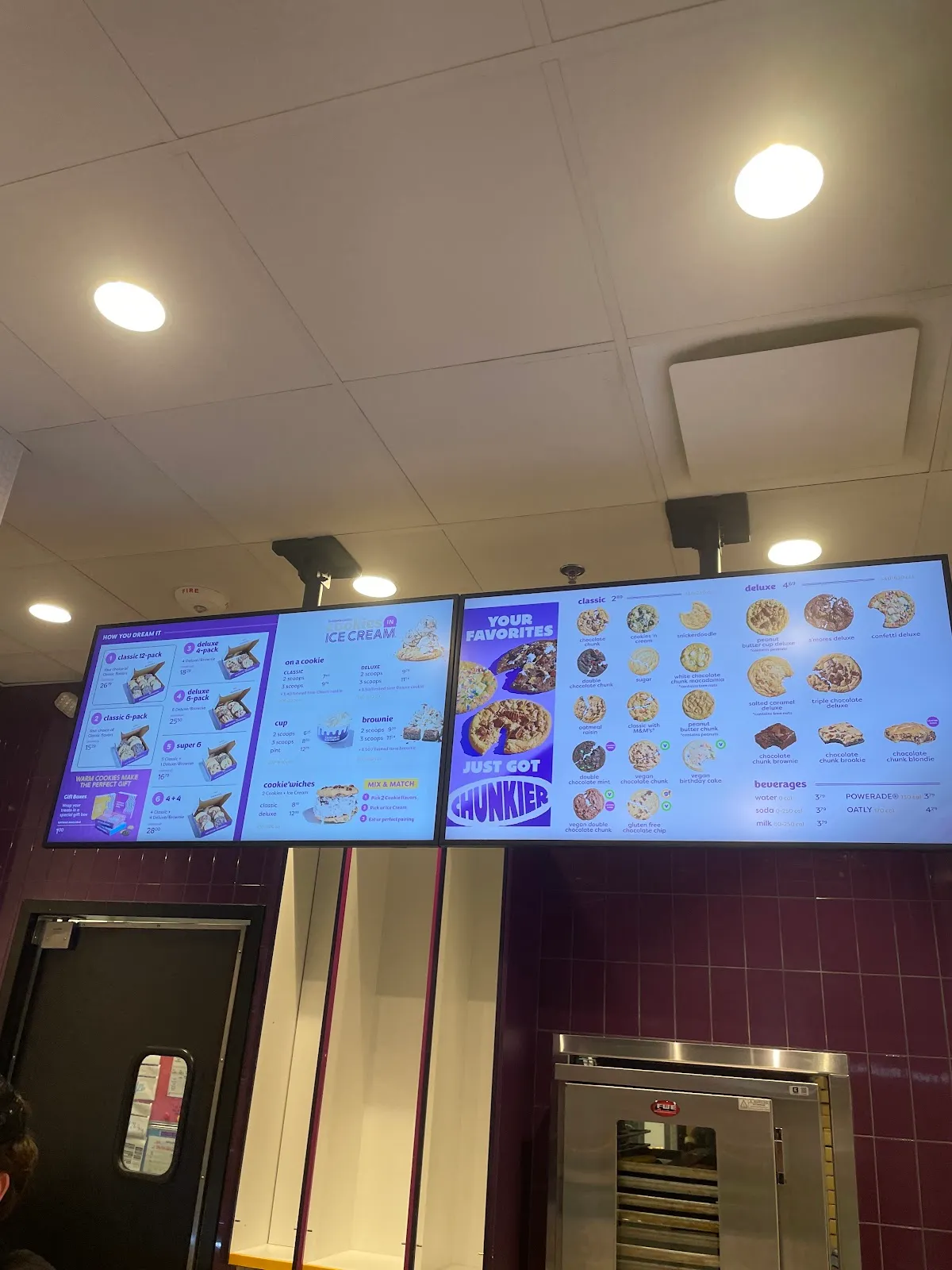 Insomnia Cookies (College Park) — foto 5