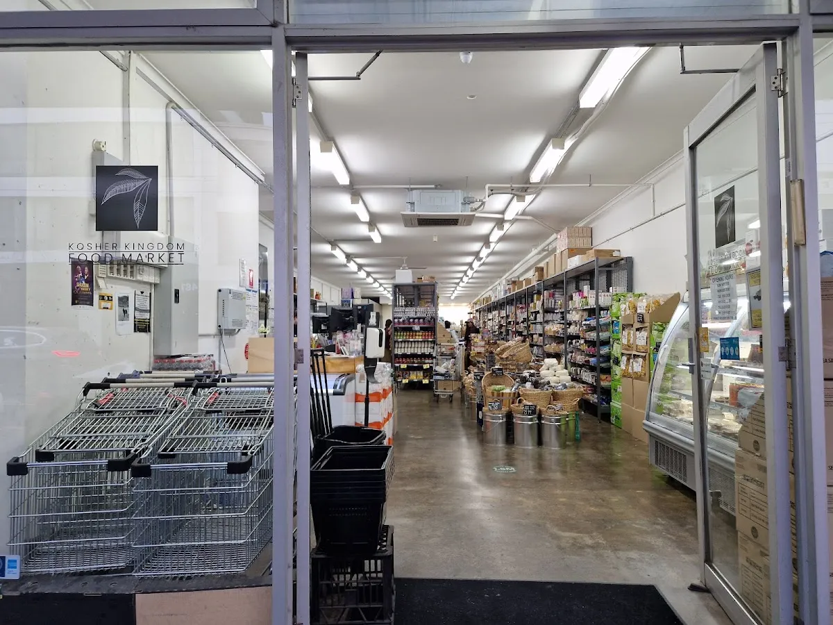 Kosher Kingdom Food Market — foto 3
