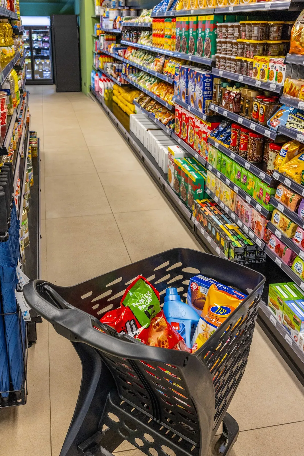Kosher Point / Kosher Supermarket / סופר כשר באמסטרדם — photo 6