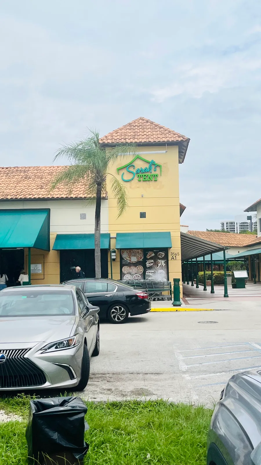 Kosher Sarah's Tent Aventura Supermarket