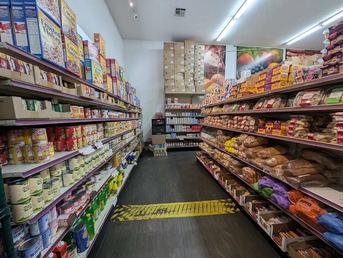 La Brea Kosher Market — photo 3