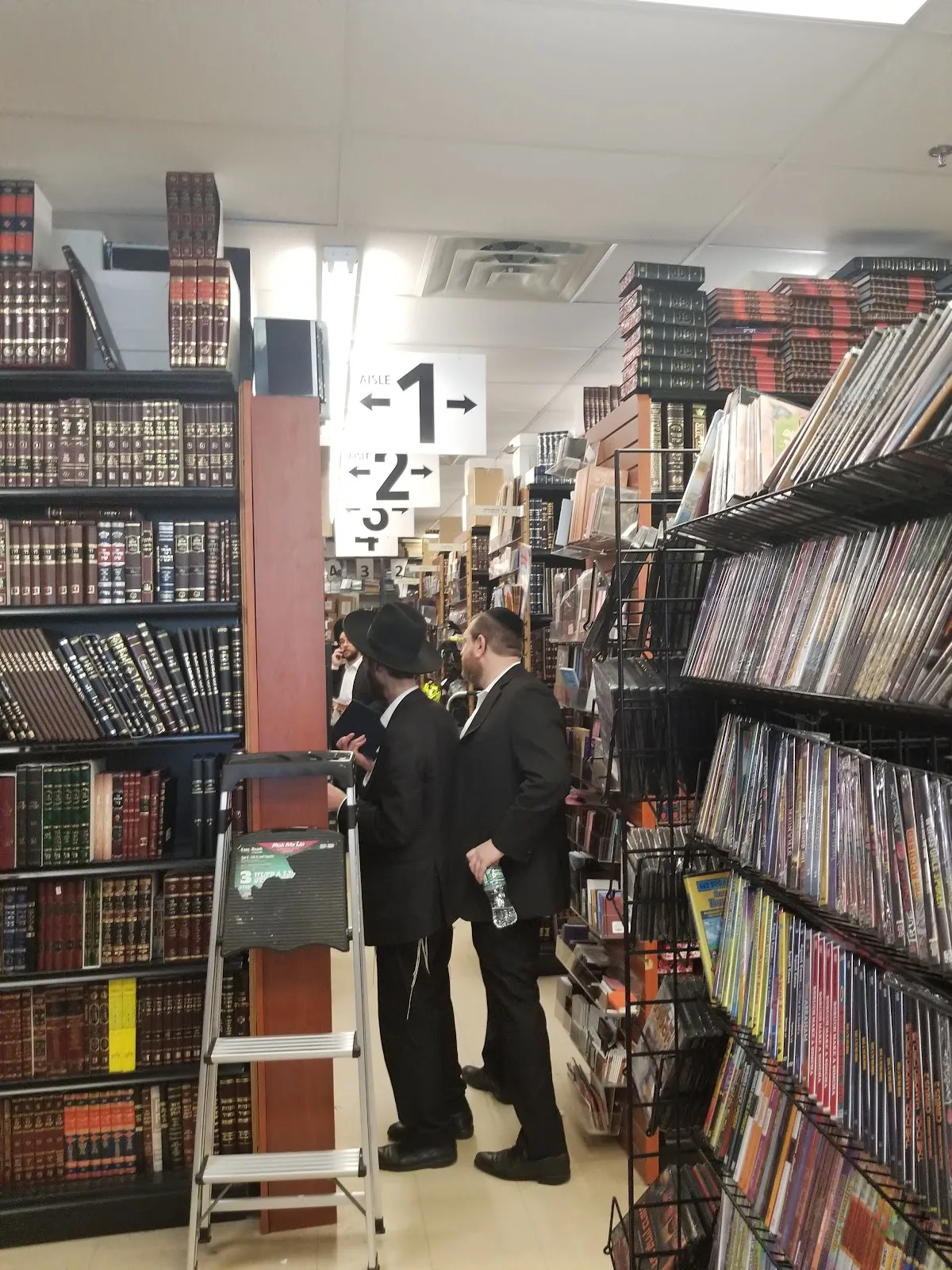 Lakewood Judaica — photo 6