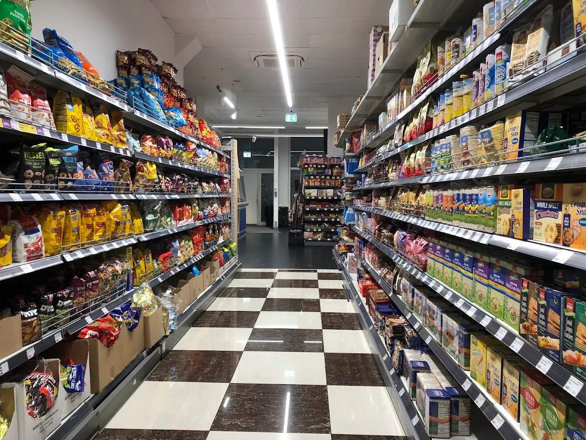 LaMehadrin Koscher Supermarkt — foto 2