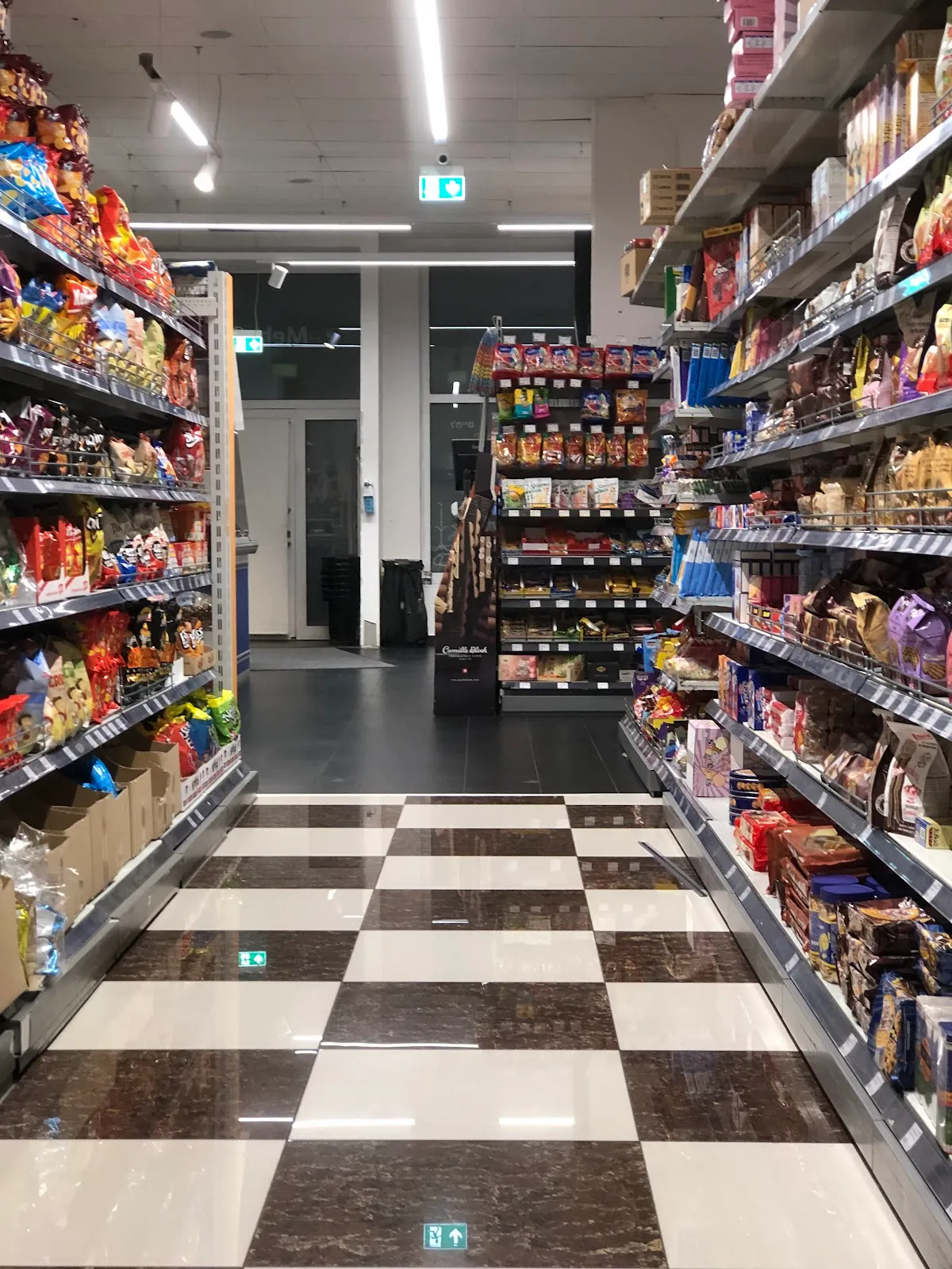 LaMehadrin Koscher Supermarkt — foto 5