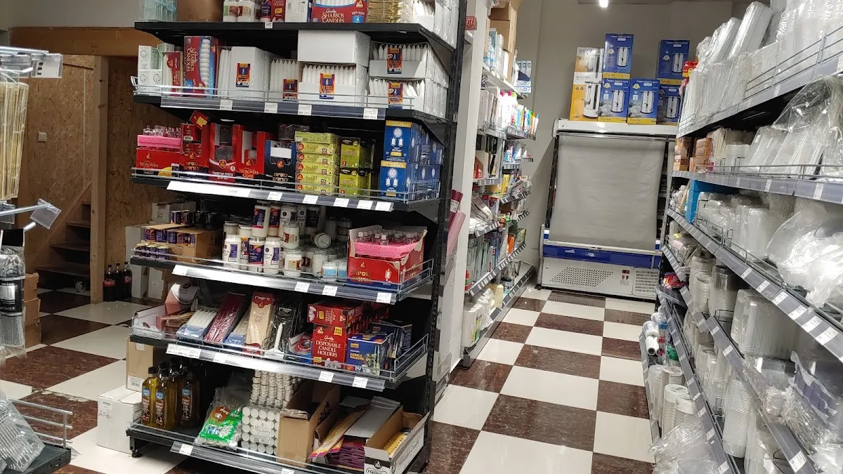 LaMehadrin Koscher Supermarkt — foto 6