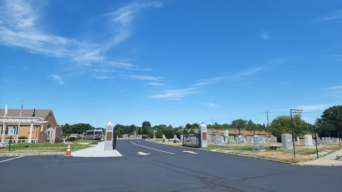 Lincoln Park Cemetery — foto 3