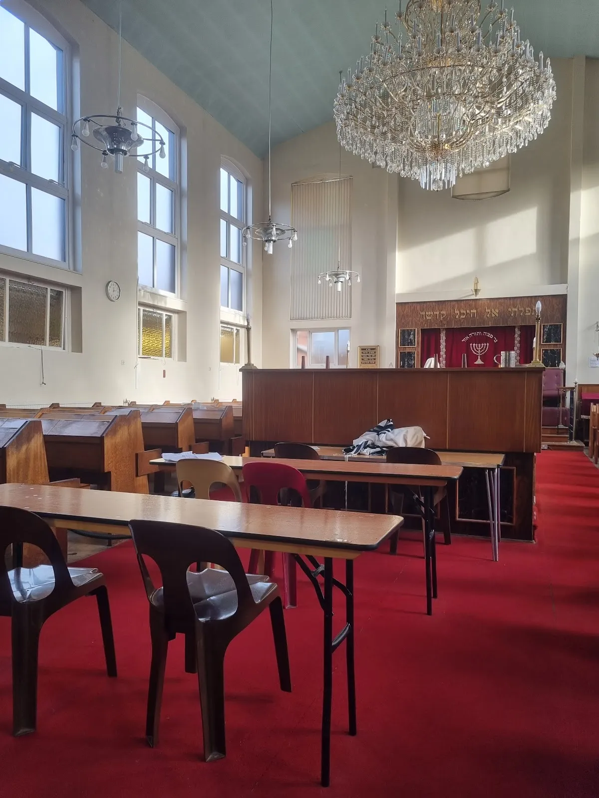 Machzikei Hadass ק"ק מחזיקי הדת — photo 4