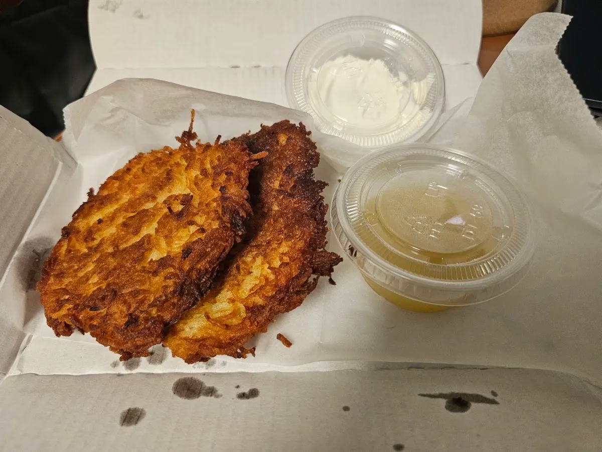 Maven’s Jr. Delicatessen — foto 4