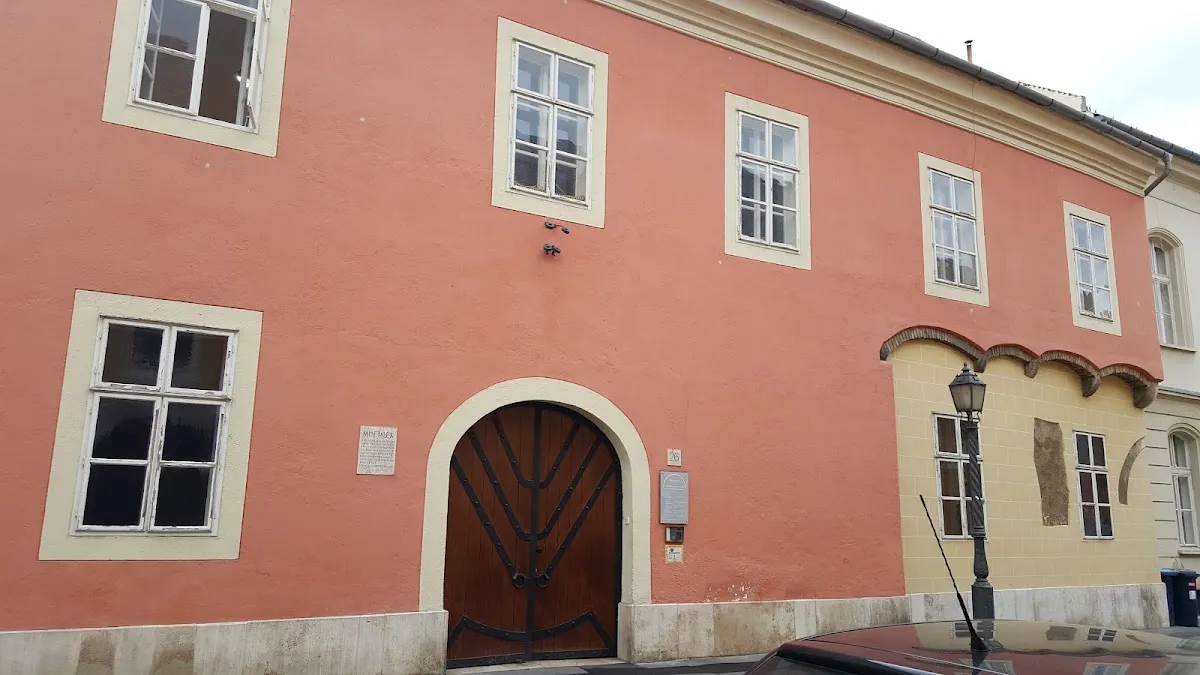 Mediaeval Jewish Chapel — foto 4