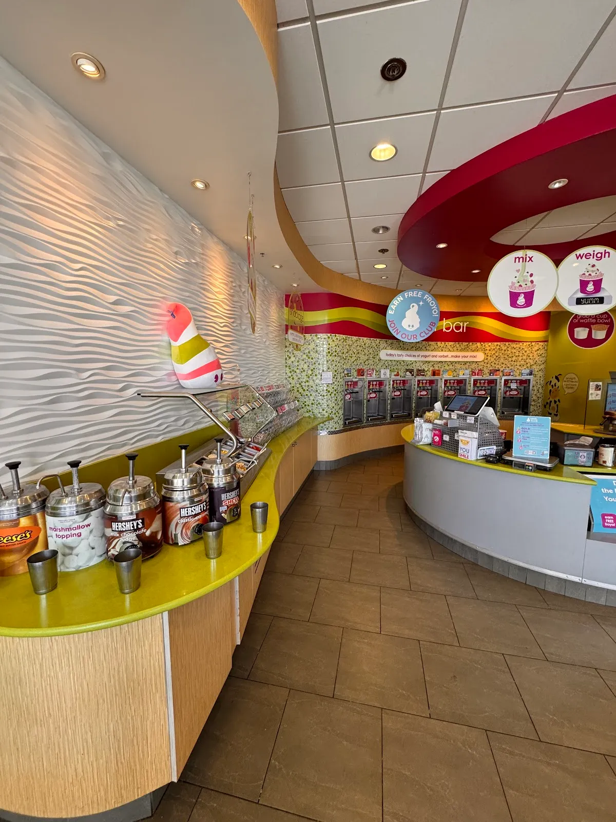 Menchie's Frozen Yogurt - Tanasbourne Village — foto 4