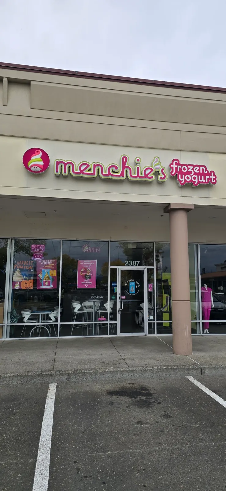Menchie's Frozen Yogurt - Tanasbourne Village — foto 6