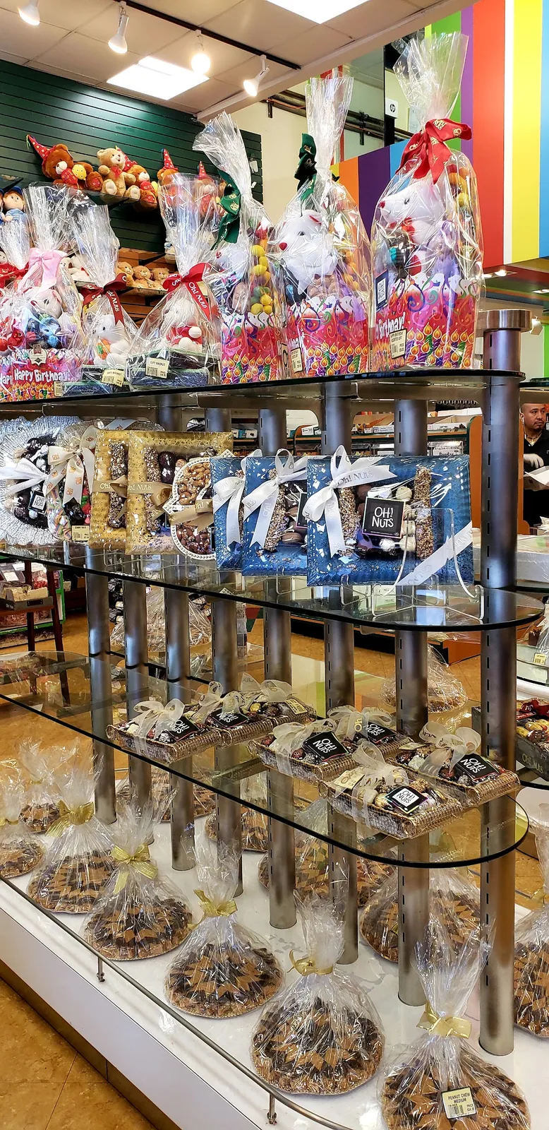Oh! Nuts in Evergreen Kosher supermarket — photo 3