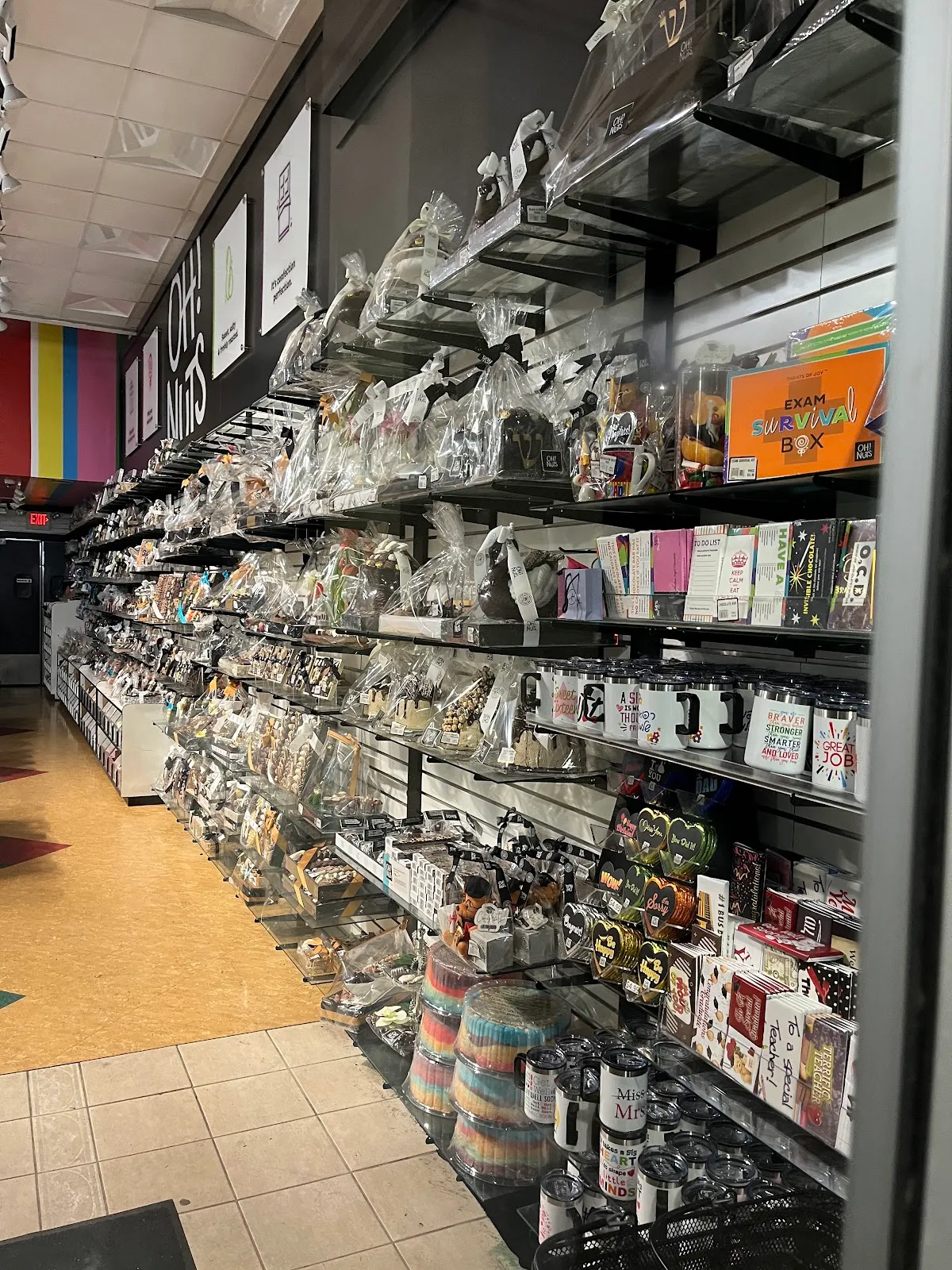 Oh! Nuts in Evergreen Kosher supermarket — photo 4
