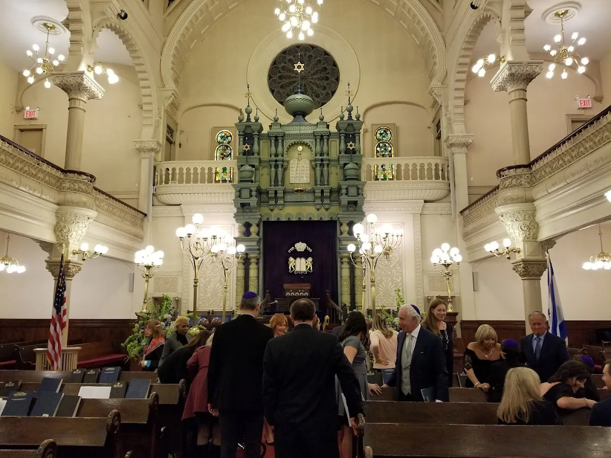 Park East Synagogue — foto 2