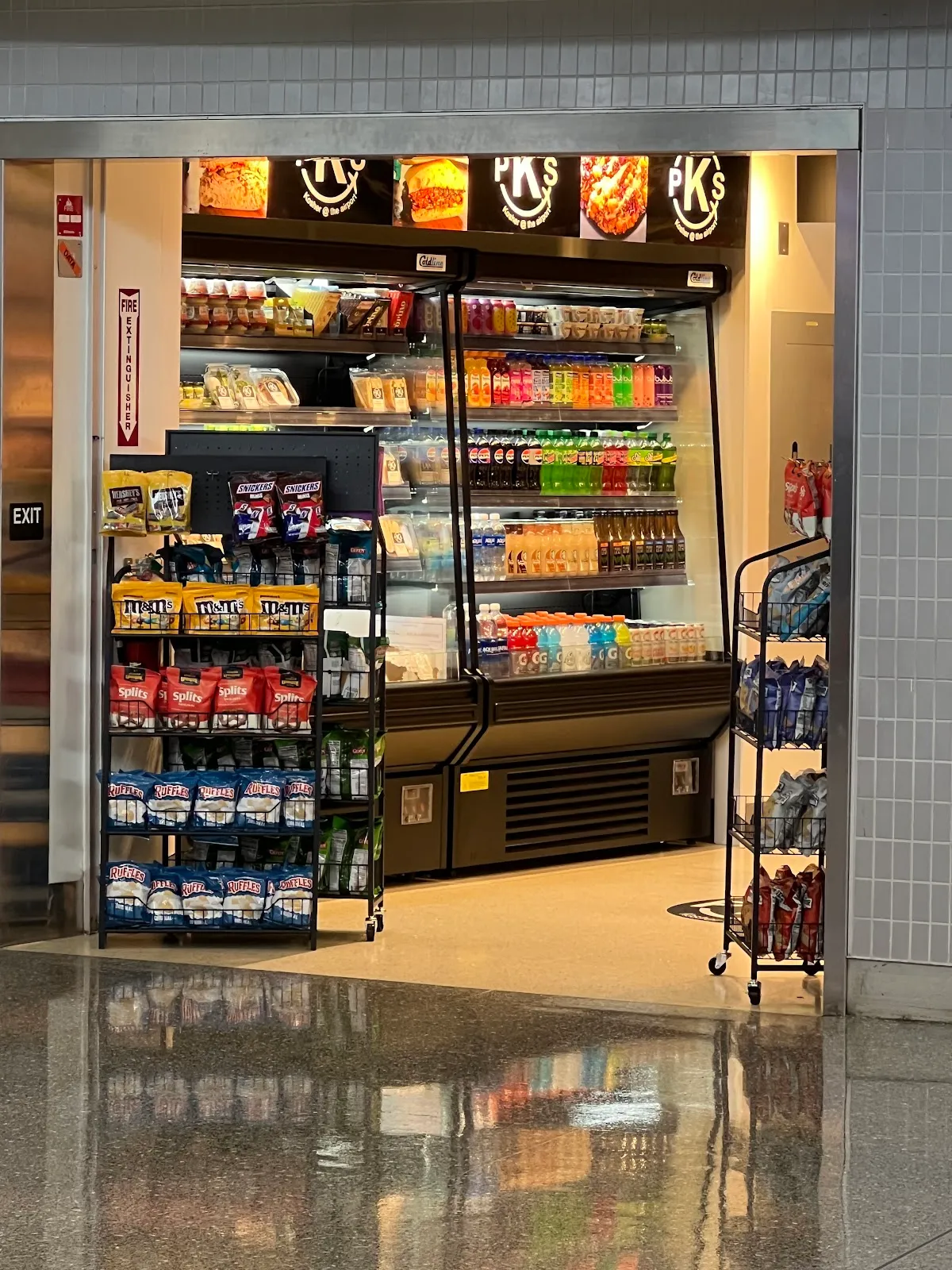 PKS Kosher Market @ PHL Airport — photo 5