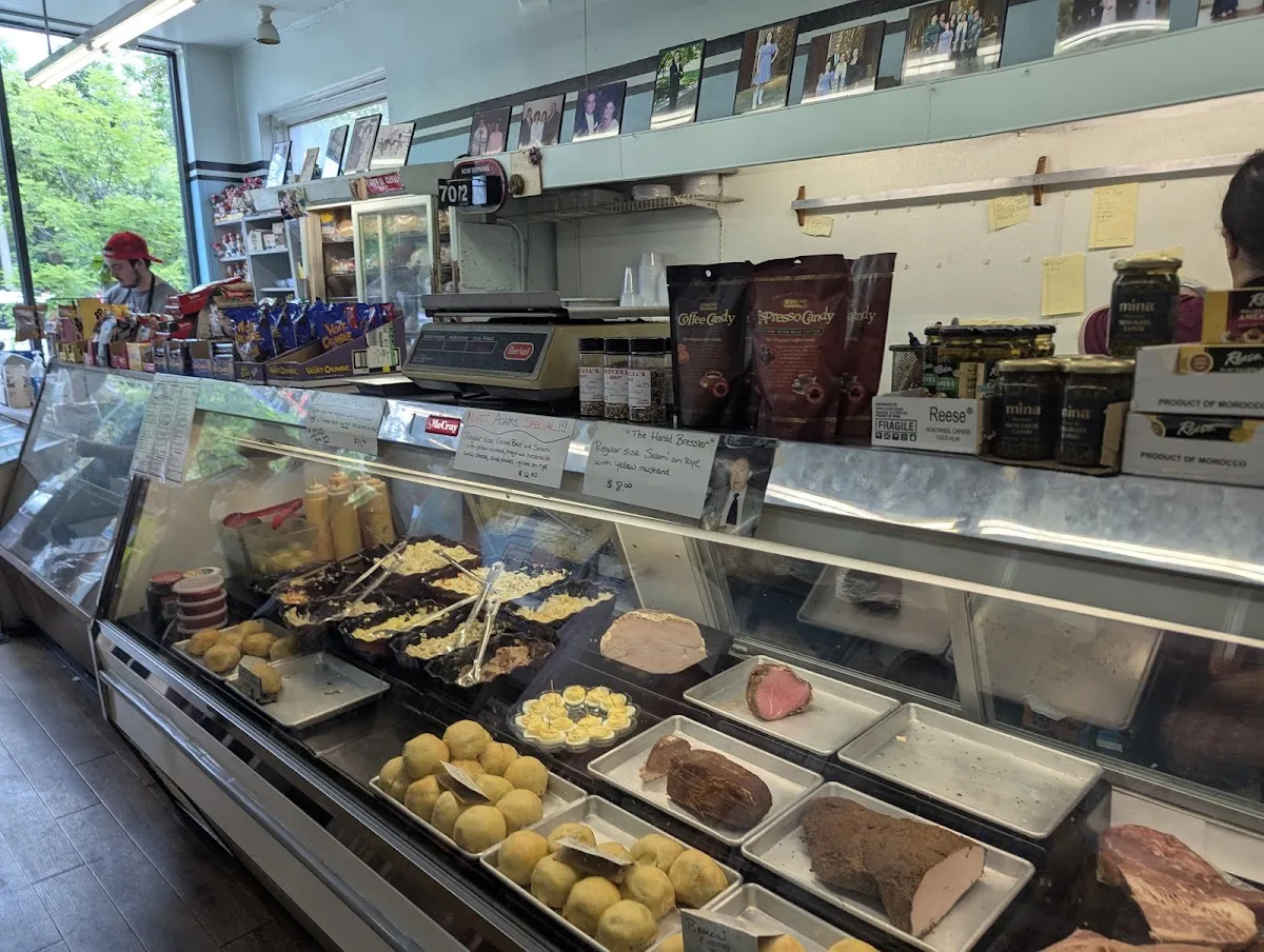 Protzel's Delicatessen — foto 4